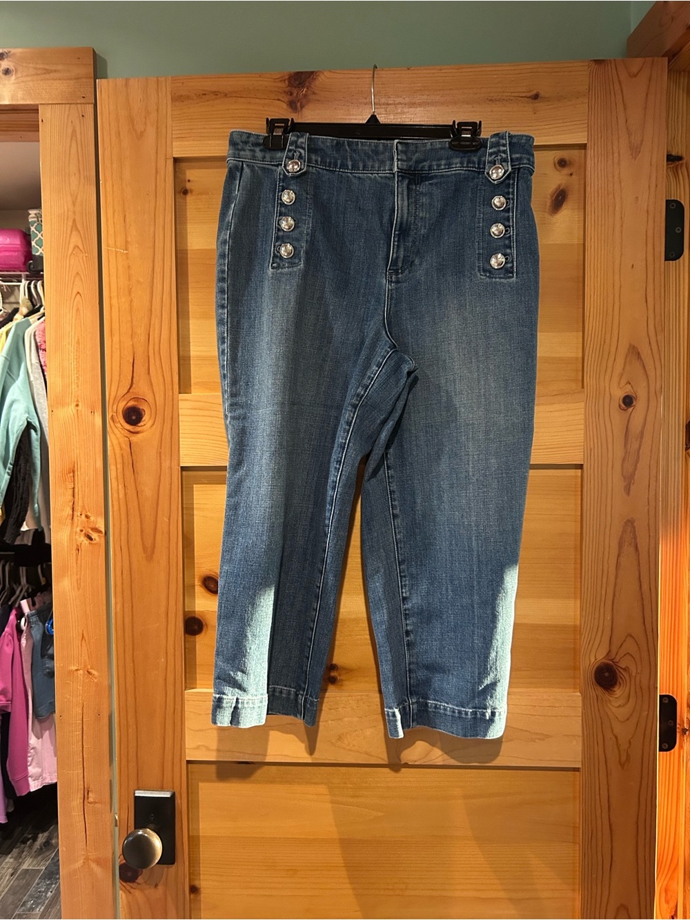 Talbots Mid-Blue Cropped Denim Jeans with Decorative Buttons